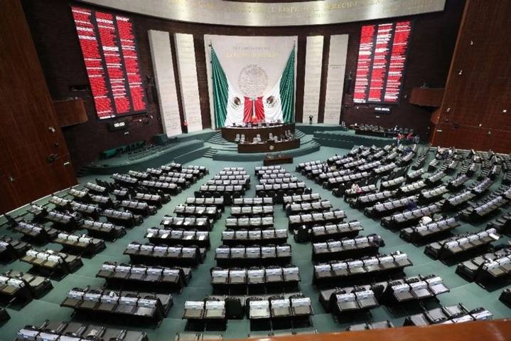 Frena falta de subcomisión, análisis de juicios políticos contra Adán López e Hilda Brown