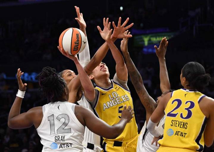 Sparks routed by record-setting Aces in season finale