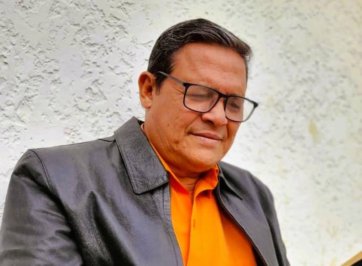 «Locura y poesía» por Arnaldo Jiménez