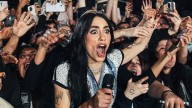La emoción de Lali al enterarse que agotó su quinto Vélez del año: es la primera artista en lograrlo
