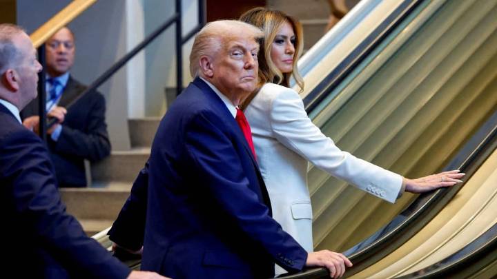 Who stopped Donald Trump and Melania's escalator? UN just solved the mystery