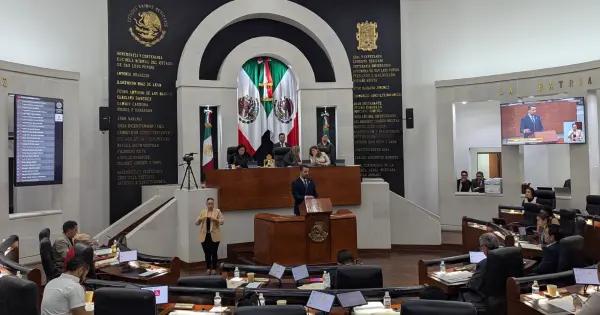 Congreso deja sin efecto inhabilitación a Xavier Nava