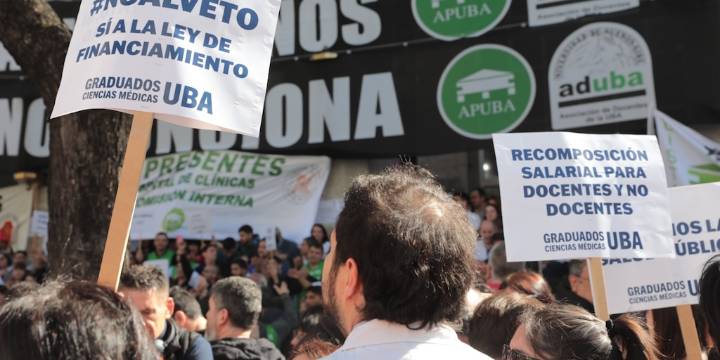 Los docentes universitarios convocaron a un paro en rechazo al veto de Milei a la ley de financiamiento