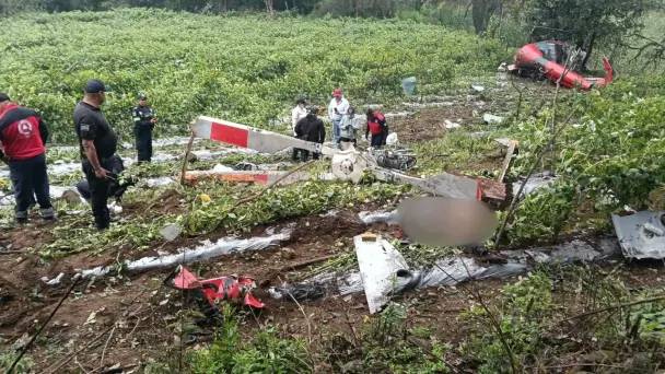 Se cae helicóptero en Edomex; hay dos muertos