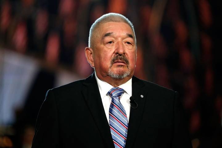 Muere actor de película Danza con lobos