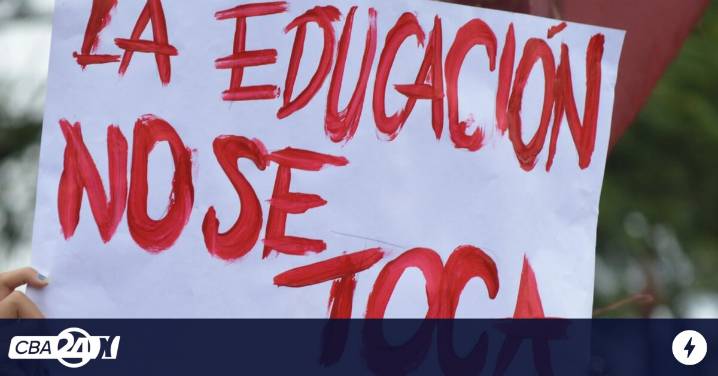 Jueves de Festival por la Educación pública, la ciencia y el arte en Córdoba