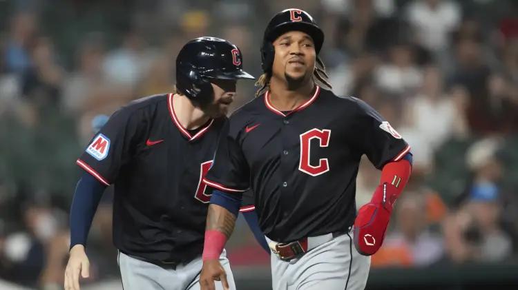Guardianes aplastan a Tigres con shutout y acercan su dominio en la División Central
