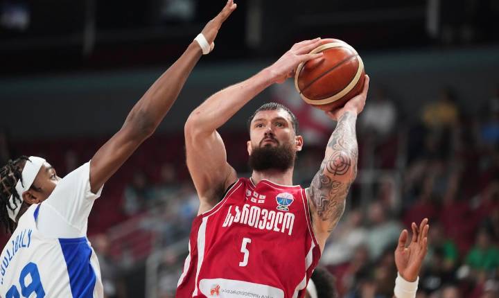 ¡Otro palo! Georgia sorprende a Francia y avanza a cuartos de Eurobasket