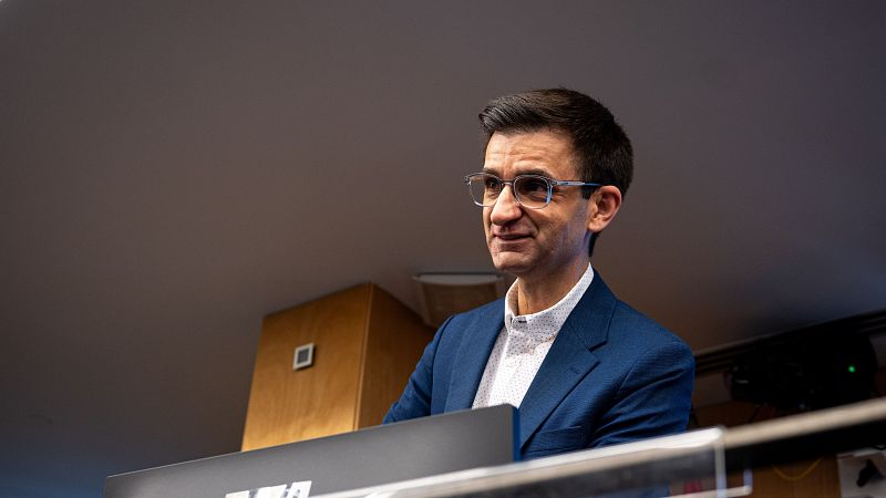 El presidente de RTVE ve "imprescindible" dar "un paso al frente" en Eurovisión y denunciar la situación en Gaza