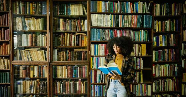 New York Times bestselling author names 5 of their favourite books