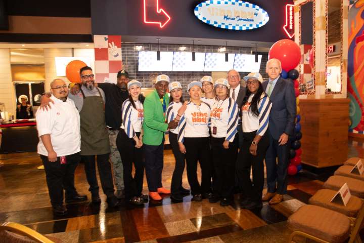 Award-winning chef opens Vibe BBQ at Resorts World New York City