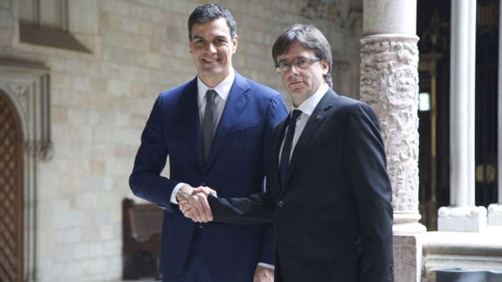 El PSOE ve la cita entre Illa y Puigdemont como antesala de la foto de Sánchez con el expresidente