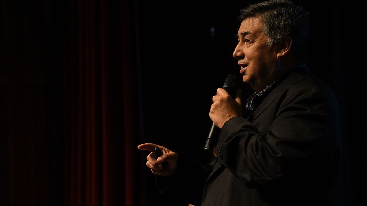 Con el doctor Franklin Moyano, la UNSE realizó una charla sobre la sexualidad en el embarazo
