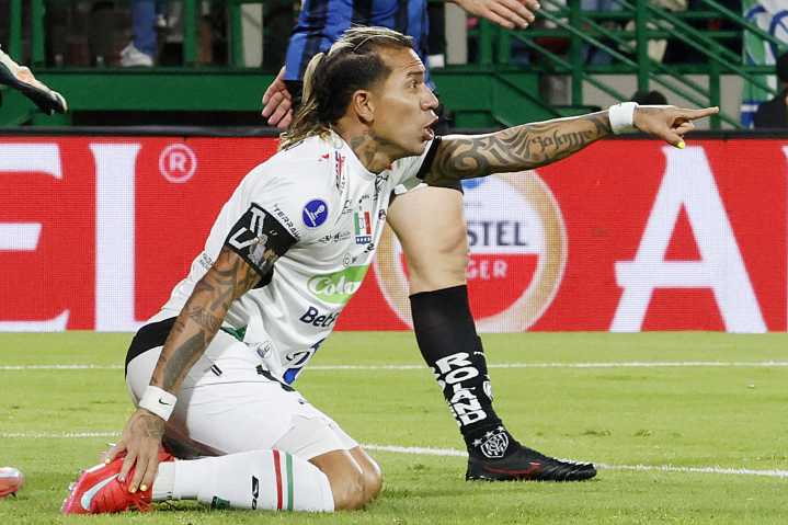 Adiós a Moreno que se une a Barcos, Santa Cruz y Vargas como los incombustibles de la copa