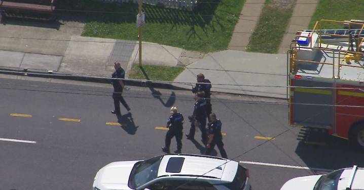 Man shot by police at fire scene in eastern Brisbane