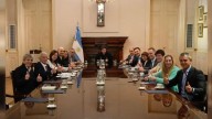 El presidente Javier Milei celebró el respaldo de Estados Unidos con la mesa política y su Gabinete