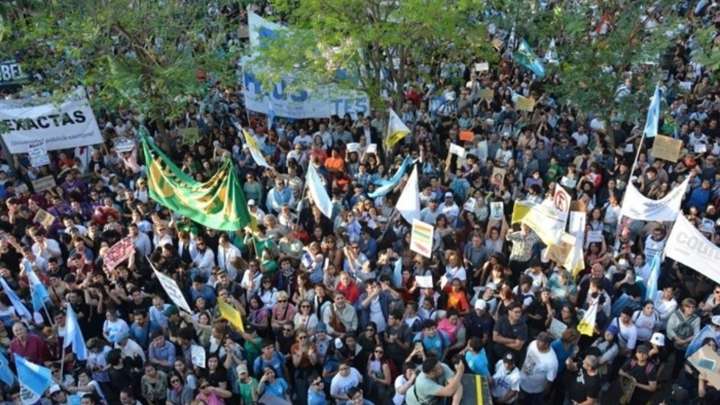 Corrientes: Un sapucay amplificado