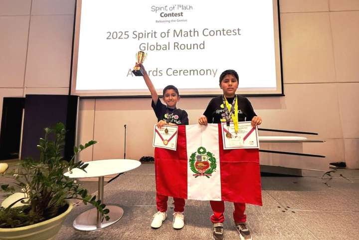 ¡Orgullo peruano! Tres niños ganan medallas de oro en concurso de matemáticas en Canadá