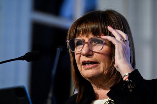 Denunciaron penalmente a Patricia Bullrich por pedir allanamientos a periodistas