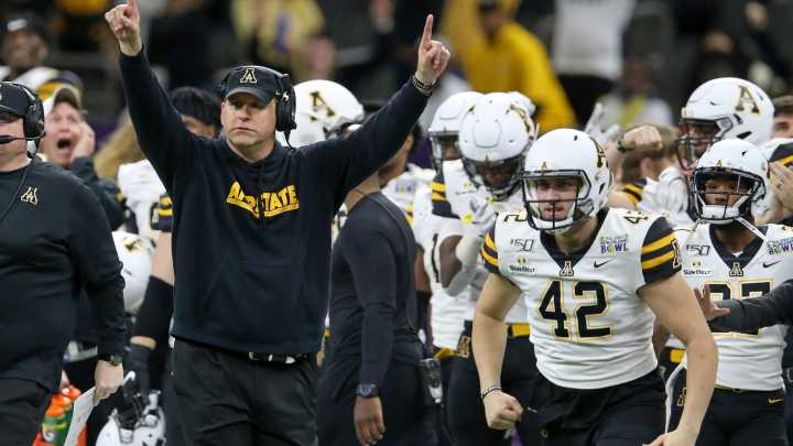 UCF offensive line coach Shawn Clark dead at 50