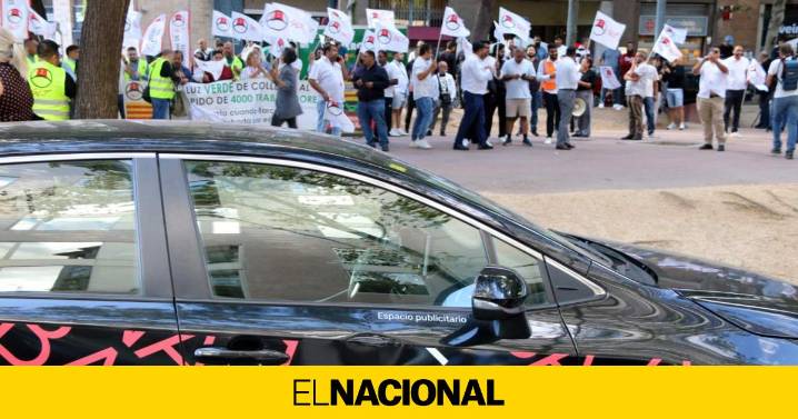El sector de las VTC alerta de un ERE masivo en Barcelona y carga contra el proyecto de ley del taxi