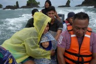 Venezuelans in 'reverse migration' face perils in effort to return