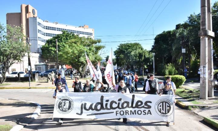Judiciales pidieron audiencia con el presidente del STJ y reclamaron una recomposición salarial urgente