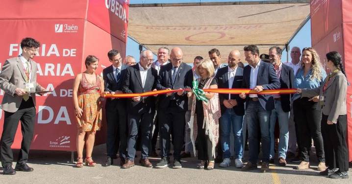 Un escaparate de referencia para el campo de Jaén: Úbeda inaugura la 43ª Feria de Maquinaria Agrícola