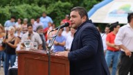 Metán firmó un convenio con el IPV para la regulación de viviendas