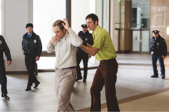 'Dead Man's Wire' Review: Gus Van Sant Kidnapping Drama Is Limp