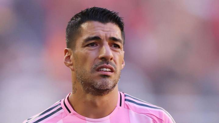 Luis Suárez sancionado con seis partidos por escupitajo en la final de la Leagues...