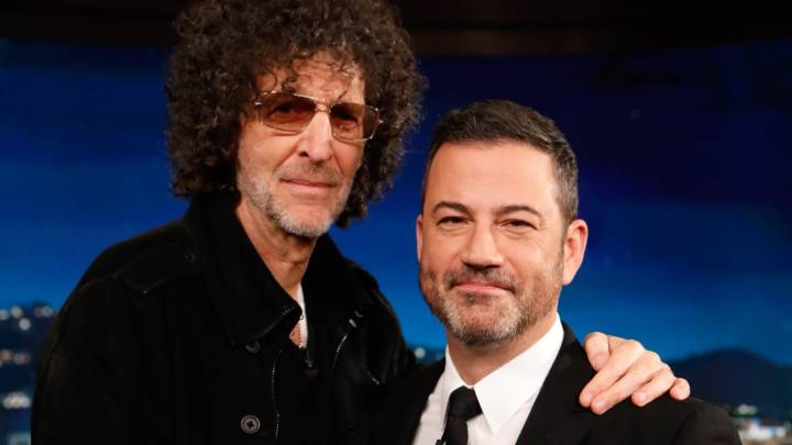 Howard Stern Backs Jimmy Kimmel, Calls ABC Suspension 'Really Dumb'