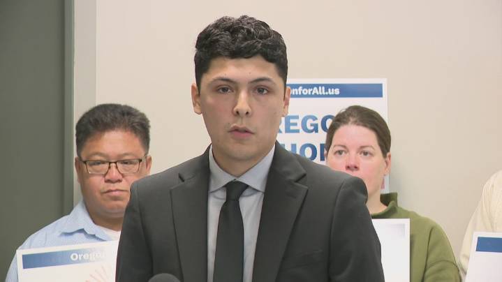 Lawyers for Oregon firefighter ask judge to order his release from ICE facility