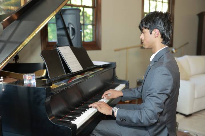 Los Gatos teenager raises funds for a cause close to his heart