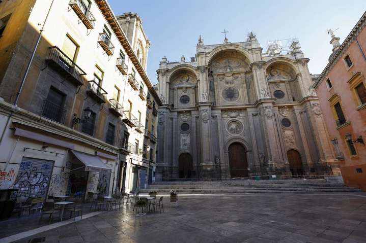 Granada aprueba la convocatoria de subvenciones sociales por 100.000 euros
