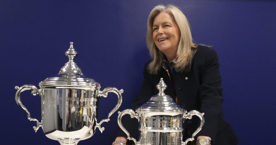 For decades, US Open women's champs got a smaller replica trophy. Now they're equal