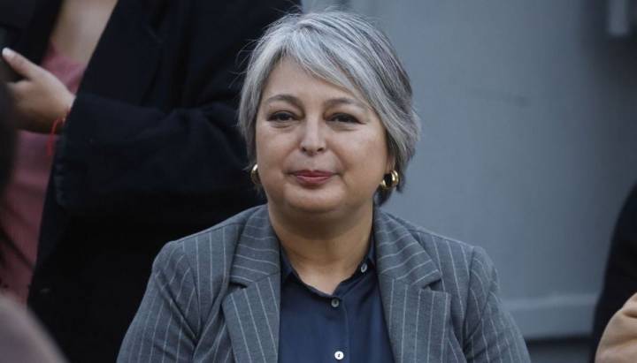 "Nos debe una explicación": Jara insta a Kast a responder sobre origen de los bots en su contra