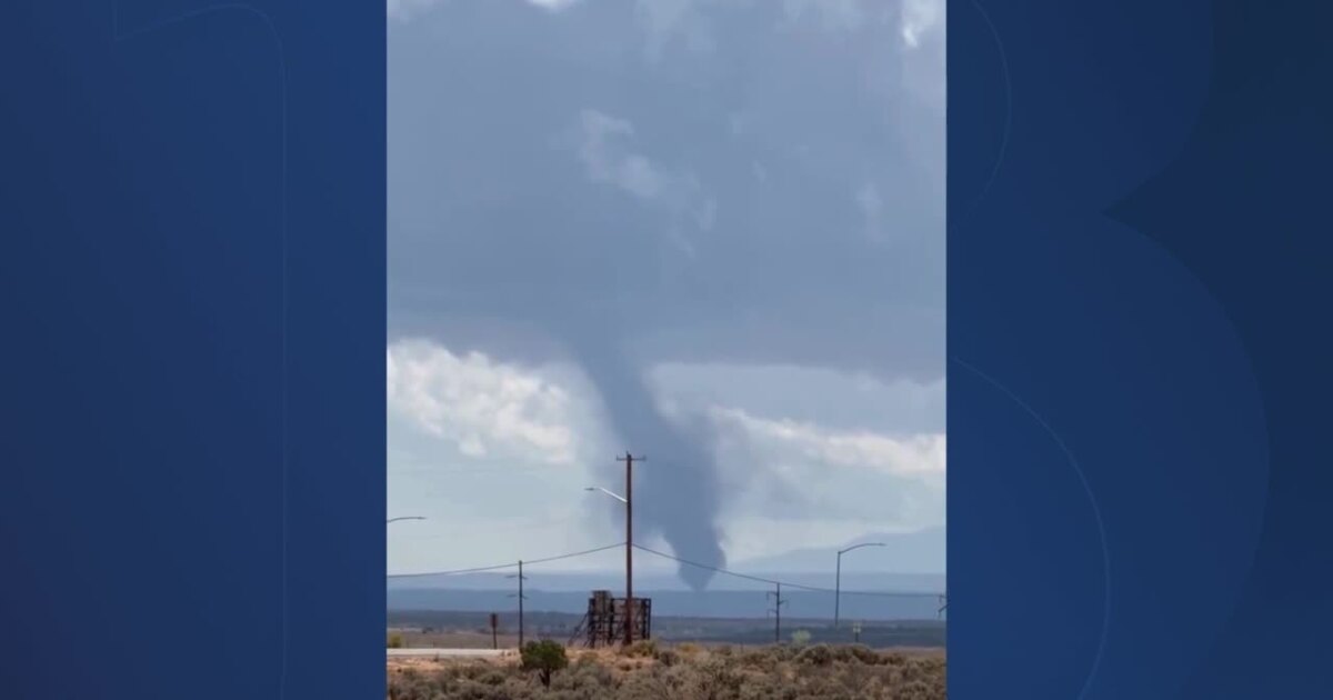 VIDEO: Large tornado sparks warning in southeastern Utah