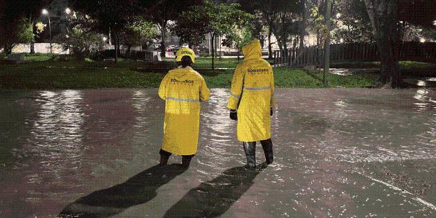 Lluvia de la madrugada deja afectaciones el AMG (VIDEOS)