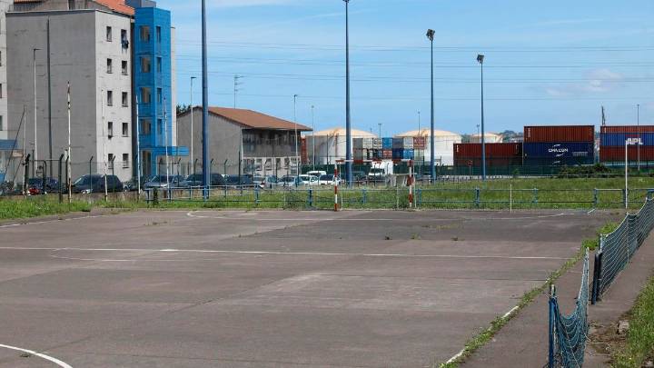 Gijón luchará por el suelo portuario en Jove para viviendas y espacio deportivo y el Puerto advierte: "la previsión es vender"