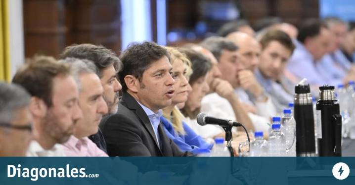 Kicillof convocó a una cumbre de Fuerza Patria en Ensenada para ordenar la campaña