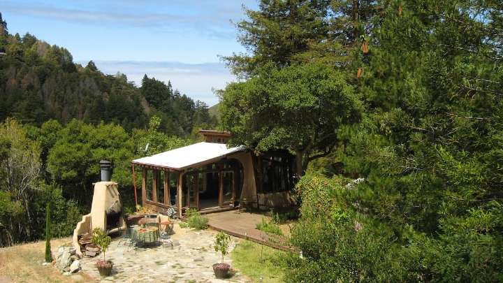 The Best Airbnbs for a Coastal Cruise Around Big Sur