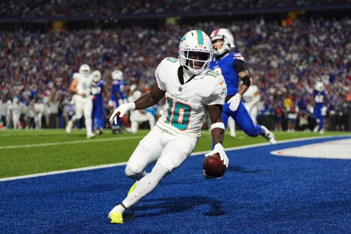 Dolphins-Jets: Betting odds, predictions, TV, line, preview