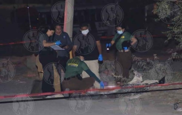 Localizan cadáver encobijado en baldío de Juárez