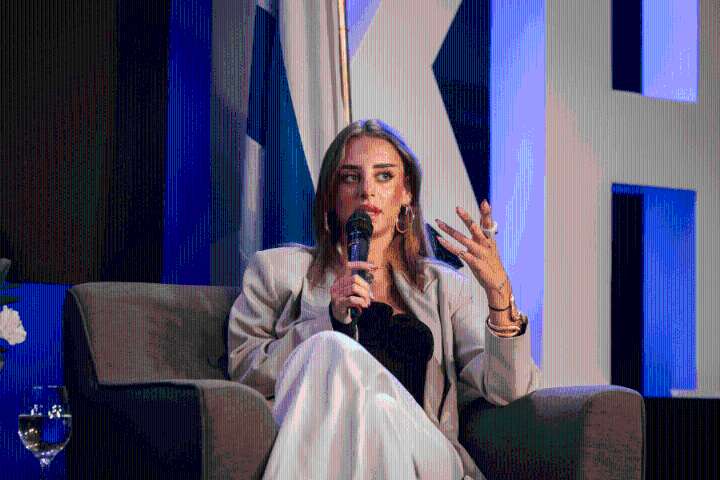 Mia Schem, la joven que estuvo secuestrada por Hamás, visitó Chile por primera vez