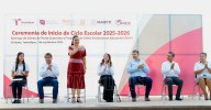 Inaugura Patty Chío ciclo escolar con entrega de útiles y libros