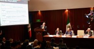Eruviel Ávila propone a Concamin colaborar en regulación de inteligencia artificial
