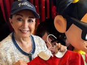 María Antonieta de las Nieves, 'La Chilindrina', se cae en Teatro de los Insurgentes