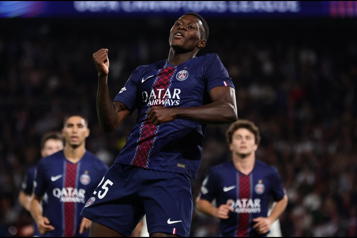 Golea PSG al Atalanta y hace su presentación en la Champions League