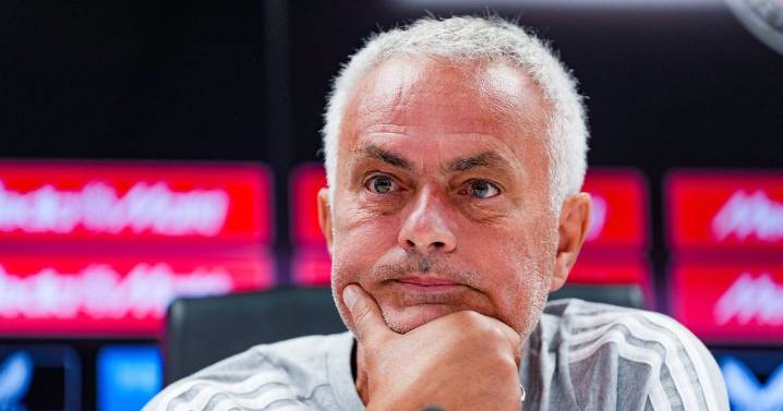 Jose Mourinho's Premier League comeback conditions as he 'agrees return' with Man United snubbed